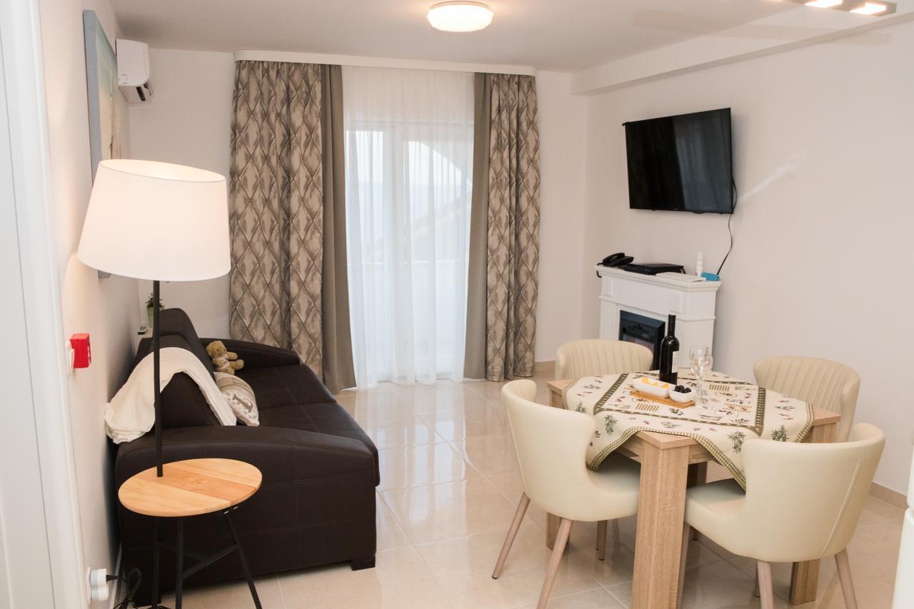 Villa Apartments Katja Trogir Exterior photo